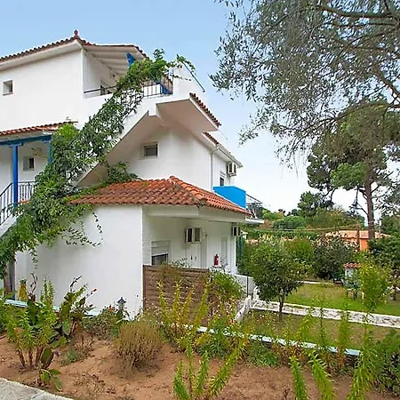 Alexis Koukounaries