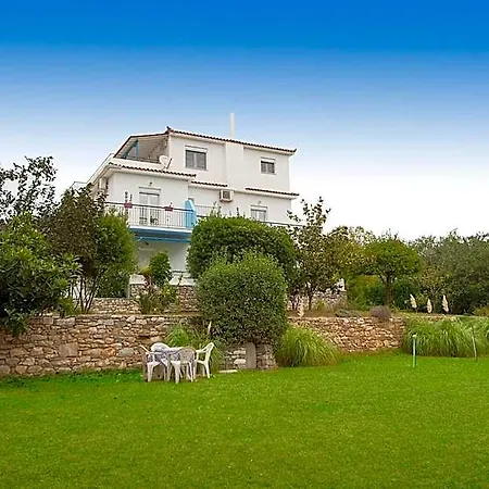 Alexis Aparthotel