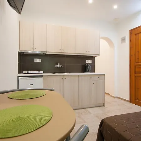 Alexis Aparthotel Koukounaries