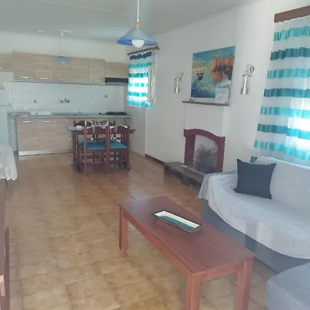 Alexis Aparthotel *
