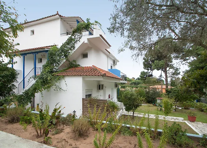 Alexis Aparthotel 3*