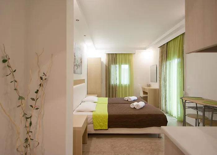 Alexis 3* Koukounaries